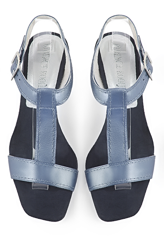 Denim blue women's fully open sandals, with an instep strap. Square toe. Low flare heels. Top view - Florence KOOIJMAN
